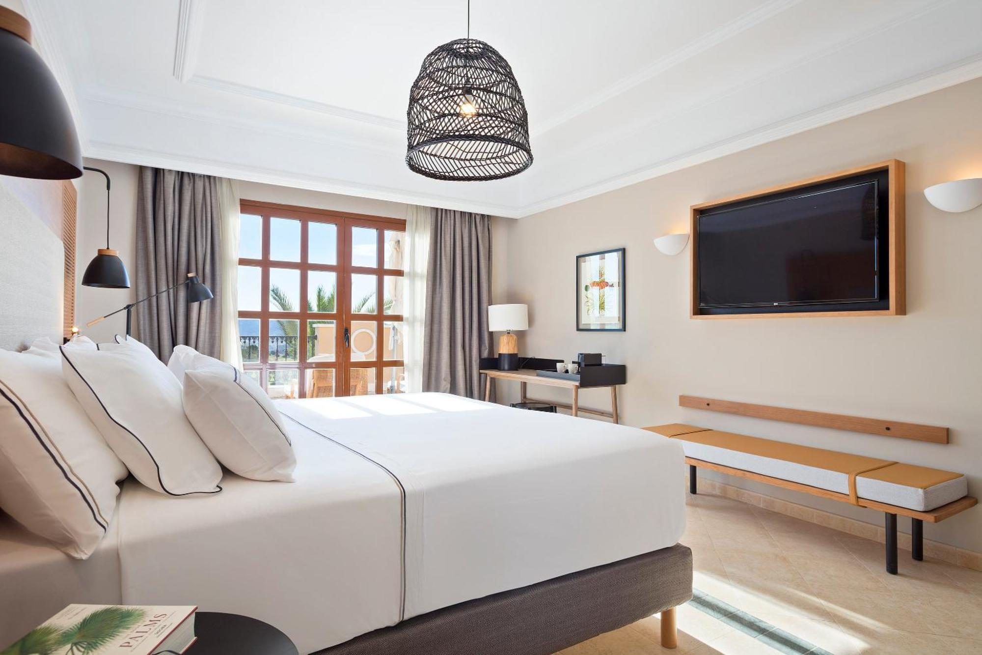 The Level At Melia Villaitana (Adults Only) Бенидорм Екстериор снимка